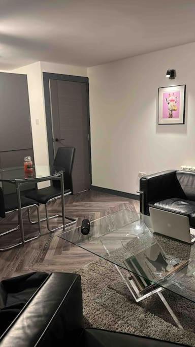 Barnton Apartment Единбург Екстериор снимка